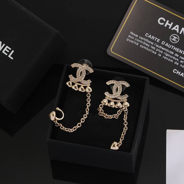 小香 Chanel 不对称耳钉 耳环 时尚百搭 超美1:1精致做工 跟正品一样制作 美丽的东西不需要华丽的背景 随便拍拍就超美 华丽小清新 耳环07 45