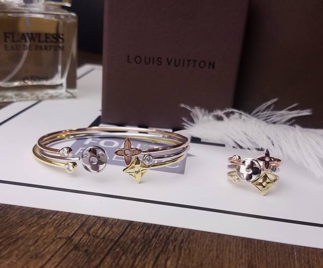 手镯 戒指 玫瑰]Louis Vuitton 路易威登Idylle Blossom系列手镯戒指套装Lv专柜三件套～3支精致的花朵既可共同盛开，亦可孤芳自赏高端亚