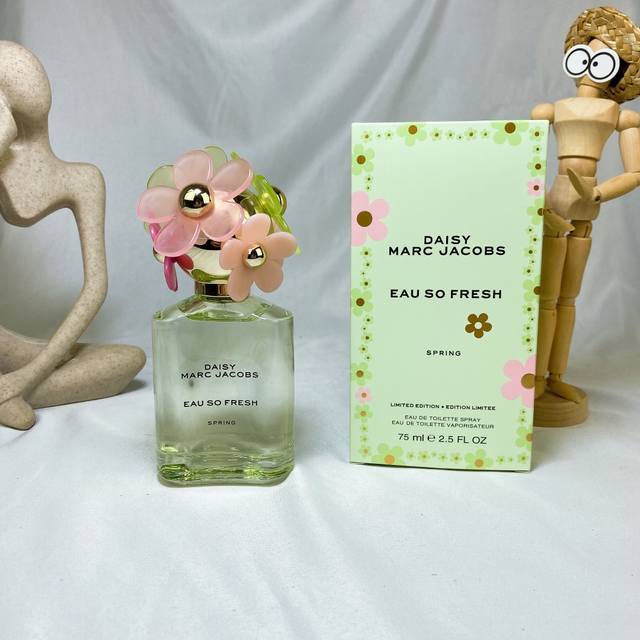 原单品质 Marc Jacobs 马克莫杰绿意雏菊女士淡香75Ml 绿意茶香调 前调：粉红胡椒 中调：绿茶花 基调：抹茶