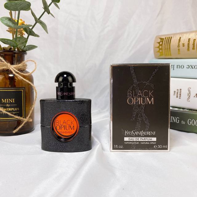 原单品质 30Ml 专柜Ysl圣罗兰 Black Opium 黑鸦片女士香水摇滚黑鸦片Ed 70Ml，前调：粉色胡椒、橙花、梨中调：咖啡、茉莉基调：香草、广藿香