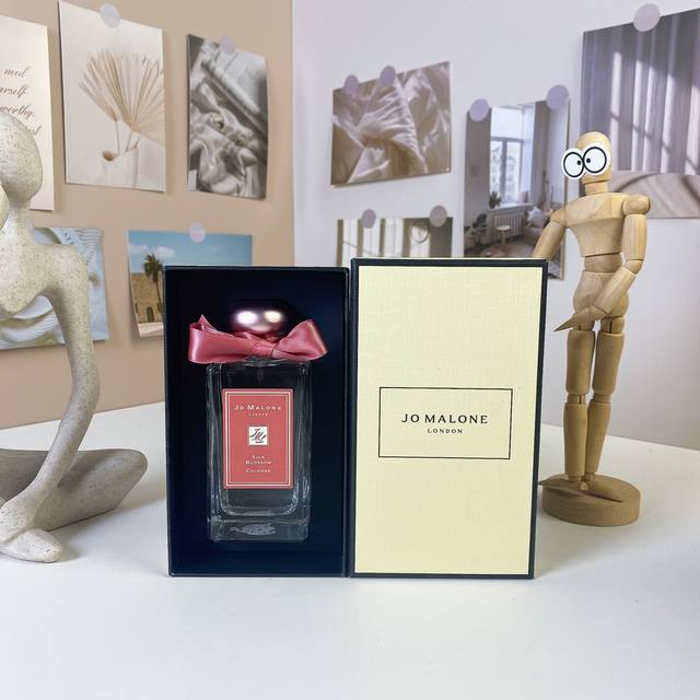 祖马龙合欢花复刻版100Ml Jo Malone Silk Blossom 2017 ， 2017 品牌：祖玛珑 属性：女香 香调：果香花香调 前调：杏香柠檬胡