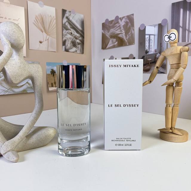 三宅一生一生之盐100Ml Issey Miyake Le Sel D'lssey, 2024 品牌：三宅一生 属性：中性香 香调：水生木质调 前调：盐生姜 中