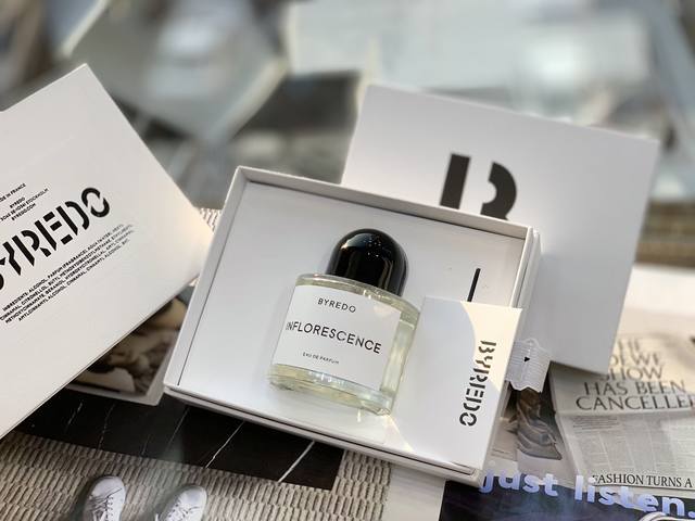 原单品质 仙气十足的香水之一Byredo百瑞德 花序 Byredo Inflorescence百瑞德 花序 无人区玫瑰、超级雪松无疑是百瑞德家最热门的款，但是