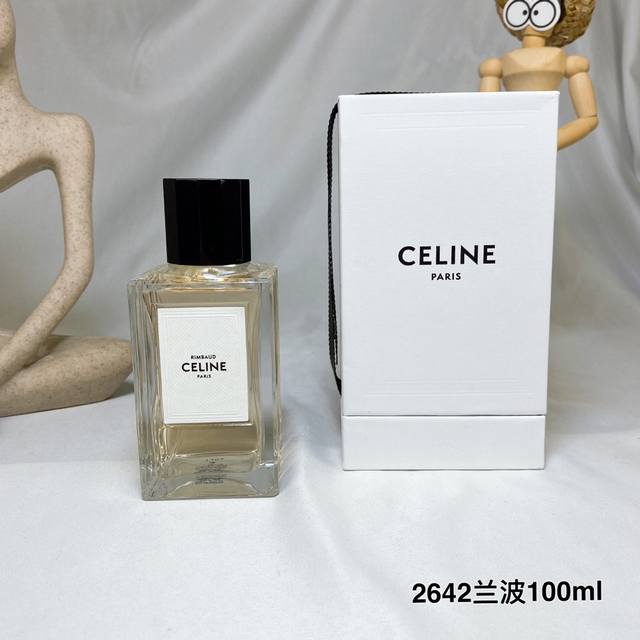 原单品质 Celine思琳新款高定系列 Rimbaud兰波香水 Ml 薰衣草鸢尾橙花油 新古典薰衣草的芬芳与鸢尾缥缈的脂粉气息相辅相成，仿佛一根紧绷而脆弱的线，