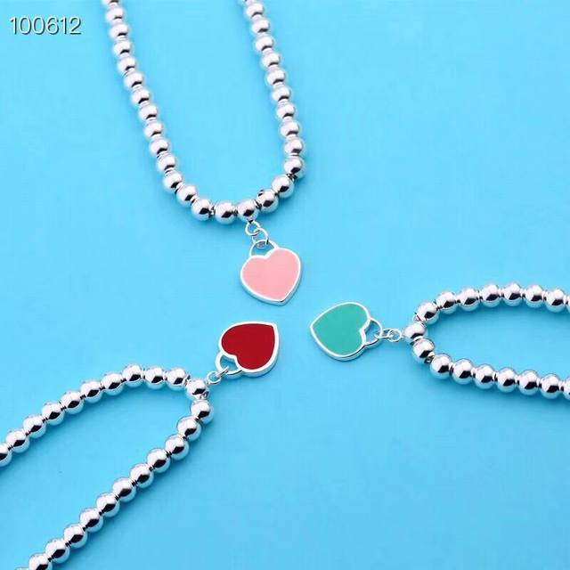 Tiffany & Co . 蒂芙尼Heart Key 蓝色圆珠珐琅桃心手链