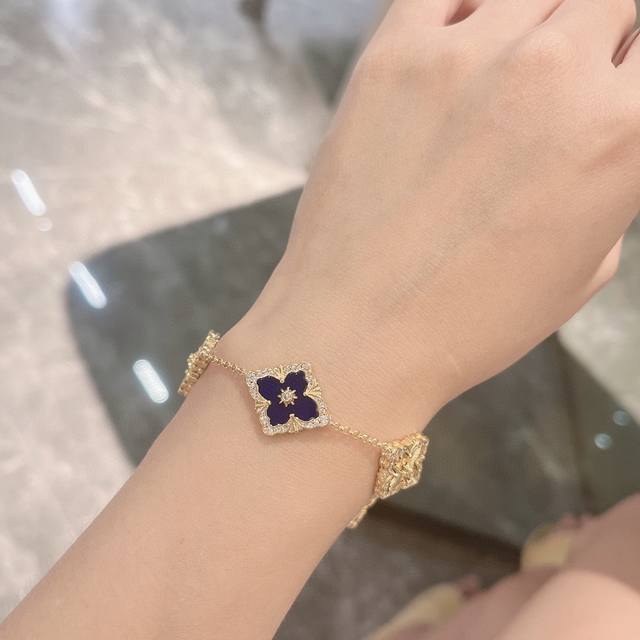 布契拉提 Buccellati 意大利高级珠宝品牌 复古宫廷风带钻拉丝四叶草贝壳玛瑙玉髓双面手链 亚金材质 18K厚金电镀 高品质 布契拉提手链 四叶草手链