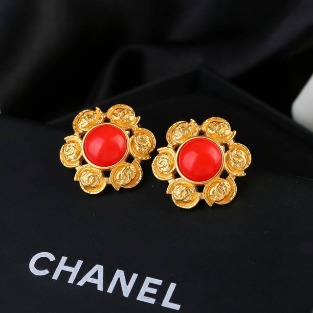 Chanel 复古金属中古耳环 简约风格超级大气 小香双C耳钉 代购级别 黄铜材质