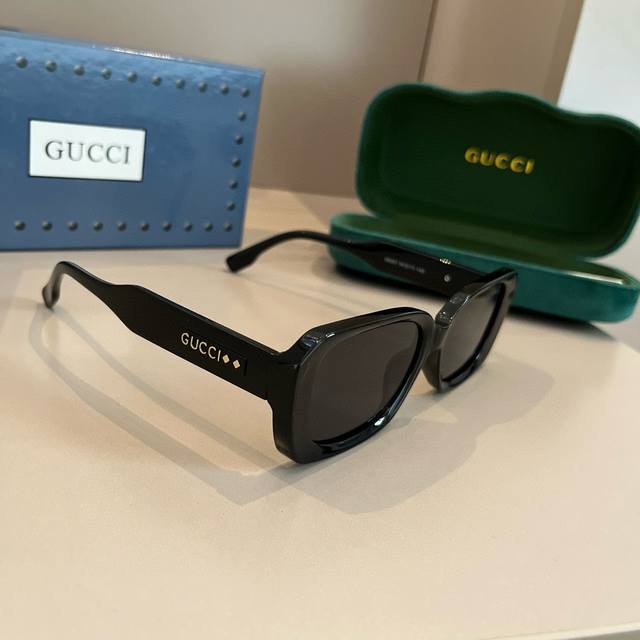 Gucci古奇重磅新品 太阳镜 立体面 修饰脸型 复古有韵味