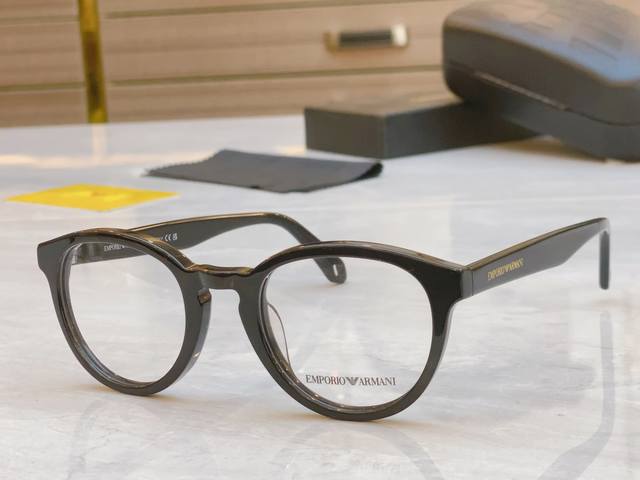 Emporio Arman* 阿玛*尼新款光学架，Model：Ea7248，，Size：50口22-145