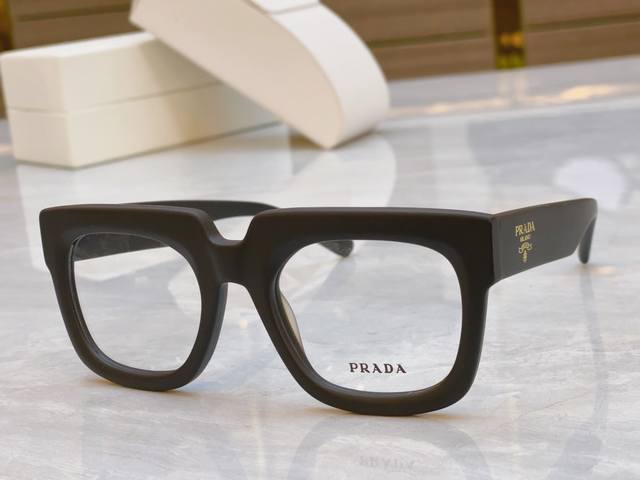 Prad* 普拉*达新款光学架，Model：Pra11Vd，Size：54口18-145