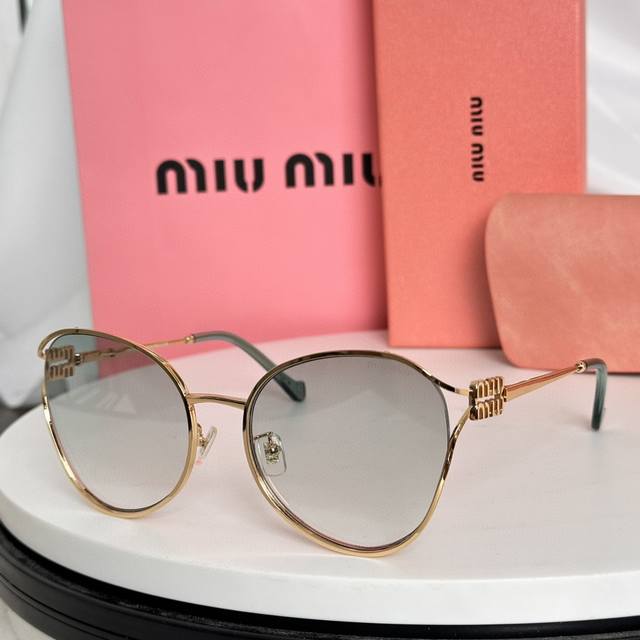 Miu M*Model:Smu53Ysize：58口20-133