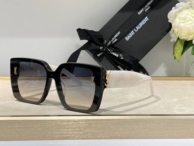 Saint Laurent Mod:Sl99 F Size:144-0-145 深斜面设计 Ysl金标 0510160