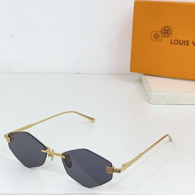 Louis Vuitton Model：Z2192U Size：57口16-145 1402160