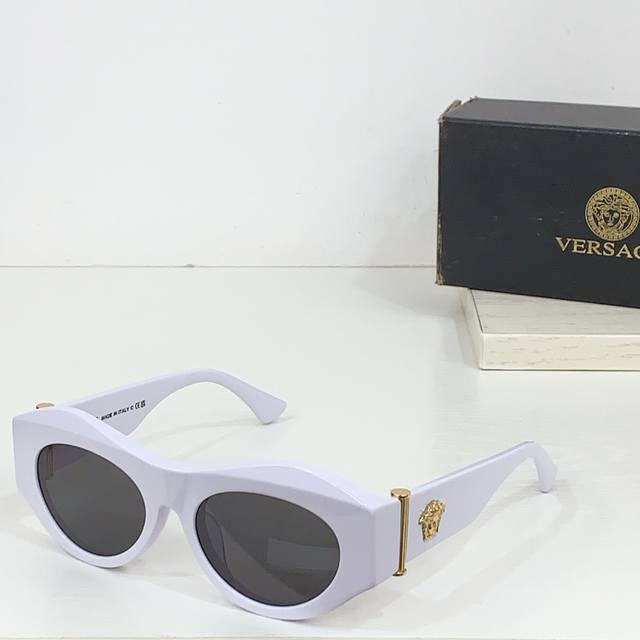 Versace Model：Ve 4477-U Size：52口19-135 1502170