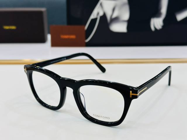 款 Tom Ford汤姆家 Model: Ft5870-B Size：50口21-145 L时尚潮流 板材框