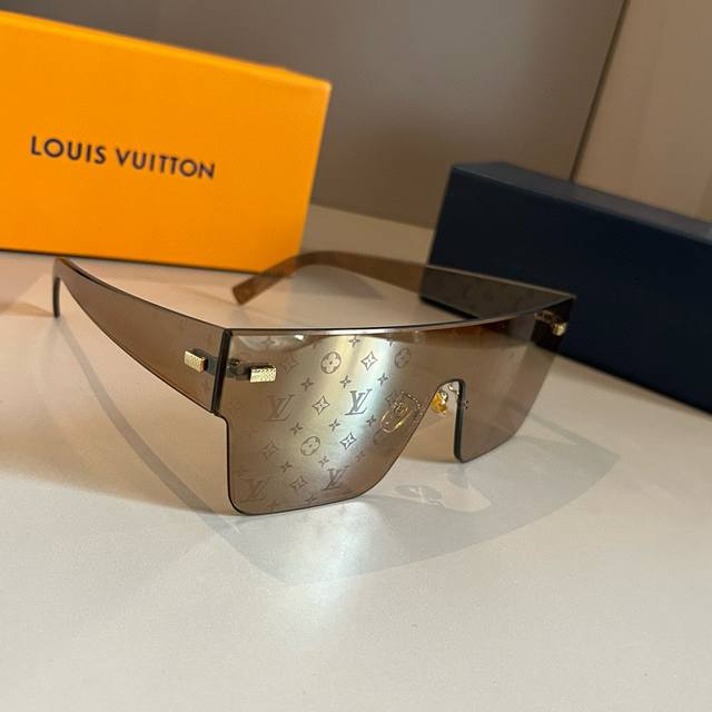 Lv Z2205U老花 Louis Vuitto*