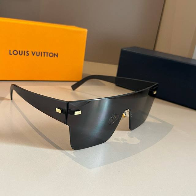 Lv Z2205U老花 Louis Vuitto*