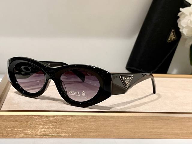 Prada 大厂出品 皆认可的品质 Mod:Spr20Z Size：53口20-140