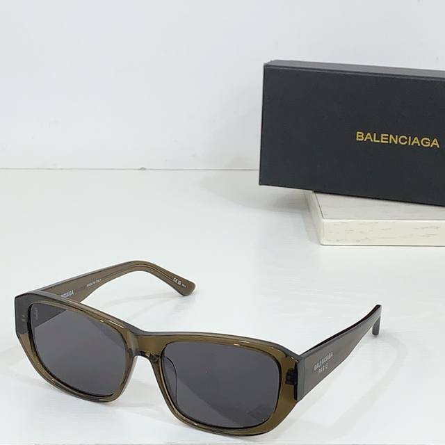 Balenciaga Mod：Bb0365S Size：57口17-145