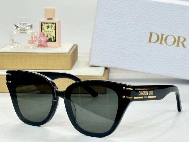 Dior Mod：Dsgta29Ucr Size：53-20-145