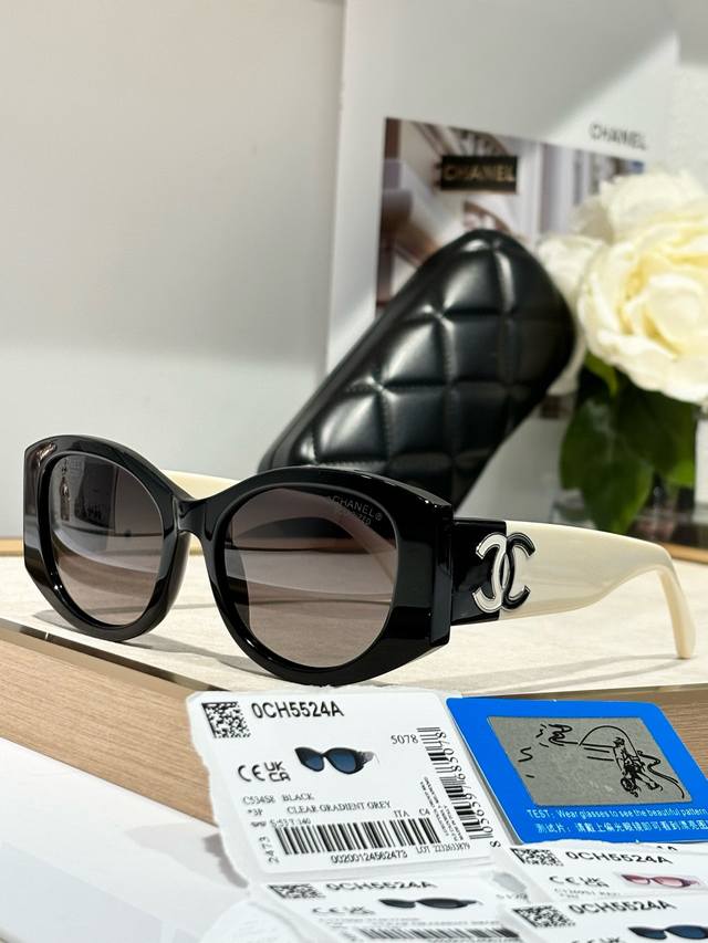 Chane* Mod：5524-A Polarized Size：53-20-140 特定颜色 定制偏光镜片 双 C珐琅工艺 拿捏你的少女心