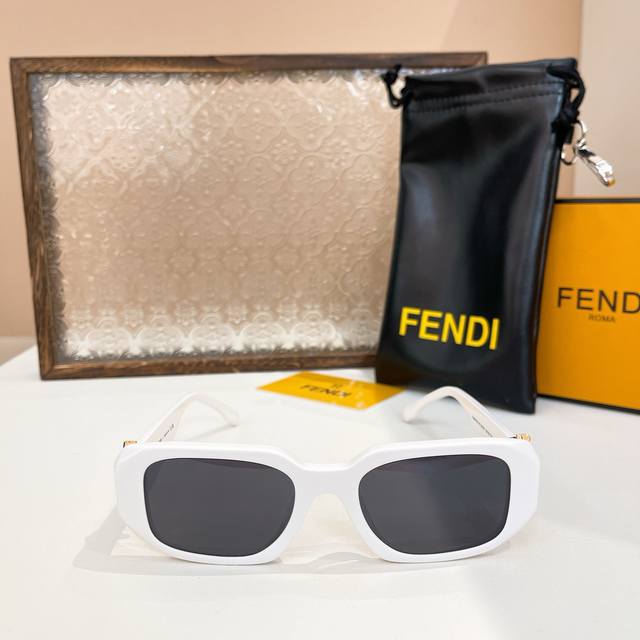 Fend*Model: Fe40151Usize:59口15-135