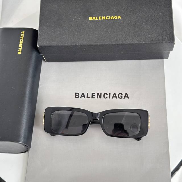 到货 Balenciag*巴黎*世家Model:Bb0096S