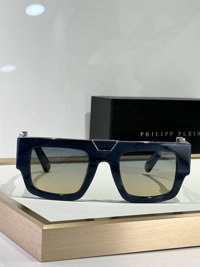 Philipp Plien Original Quality 全套原版开模 采用进口板材切割抛光处理 光泽感极强 加厚的板料使眼镜更加立体 Model：Spp0