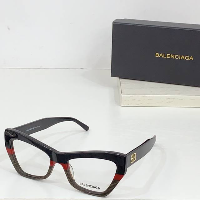 Balenciag*巴黎*世家Model：Bb0296Osize：53口17-145