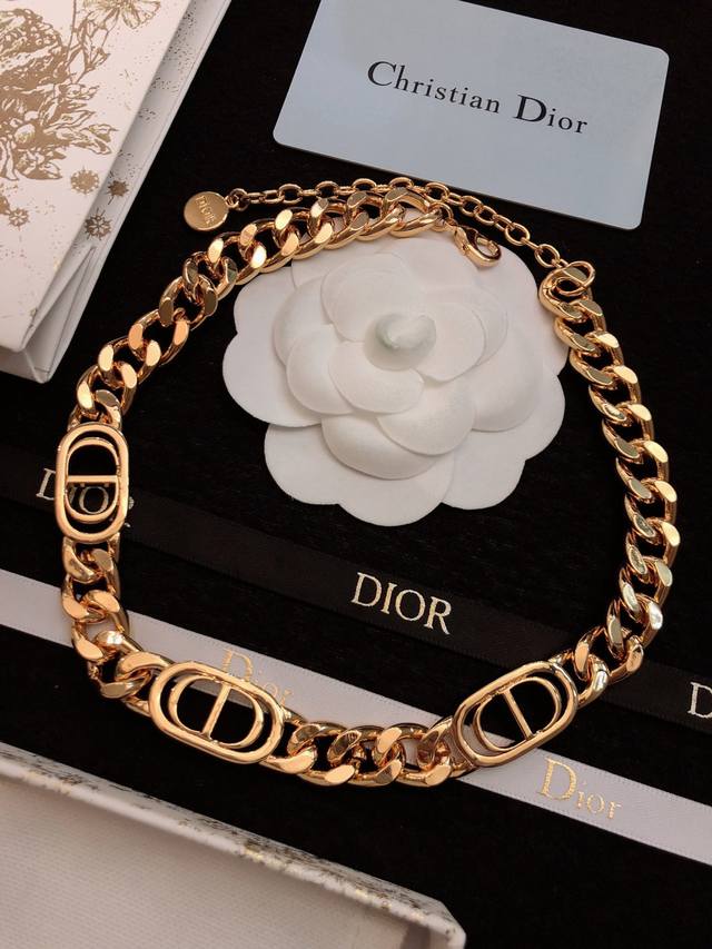 手链 项链 新款Dior 链条迪奥 Cd 光面 Choker 项链 专柜新款上市 美得不要不要的 唯美 浪漫 人手必备款 火爆小红书 精选Zp一致材质 超 Ni