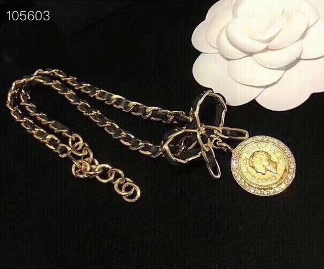 超美的 Chanel 小香 皮带 链条Vintage Choker项链 两用，可以做Choker也可以绕两圈当手链，超美无敌赞，这个链条非常特别，需要订制，再加