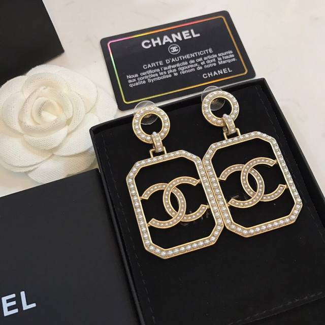 Chanel 小香 方形酒瓶耳钉 市面最高版本 正品原版黄铜材质配纯银针 超显脸小 S925银针