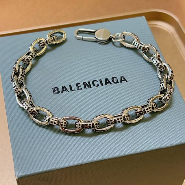 原单货新品 巴黎世家 Balenciaga手链专柜一致巴黎世家手链 男士火爆款出货 设计独特 前卫 男女必备！码数18。20。22。24Cm