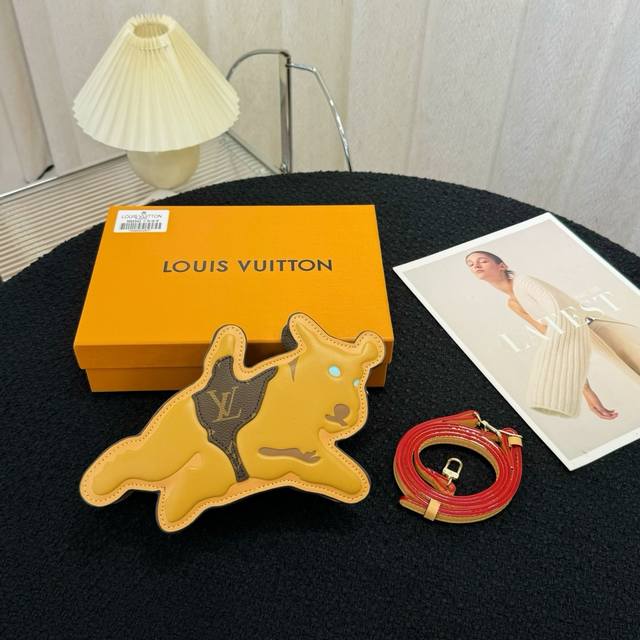 新款 三色现货供应 Dog On Strap手袋 M83342 Louis Vuitton 路易威登Lv 小狗包包 斜挎包 路易威登与 Tyler 合作系列倾情