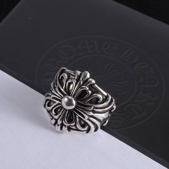 Chrome Hearts 克罗心戒指 - 点击图像关闭