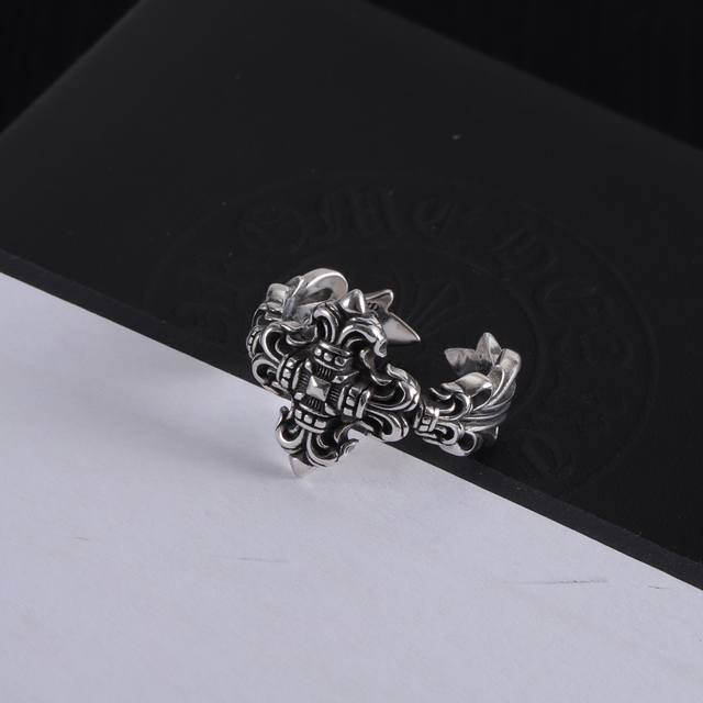 Chrome Hearts 克罗心戒指 - 点击图像关闭