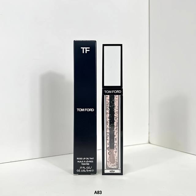 高品质 Tf玫瑰纯露唇釉。 A83编码！Tf颜值天花板限定玫瑰唇露 Tomford限量新品玫瑰唇露 质地清透如露，顺滑不拉丝，不粘嘴，淡化唇纹，软化死皮，全天护