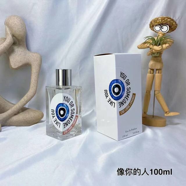 高品质 解放橘郡像你的人浓香水100Ml 像你的人 香调:柑橘馥奇香调 前调：薄荷茴芹香柠檬葡萄柚 中调：醋栗叶绿叶希蒂莺玫瑰 后调:麝香 属性:中性香