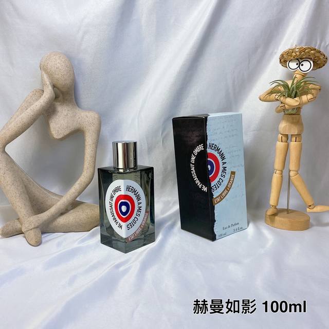 高品质 解放橘郡赫曼如影浓香水100Ml 赫曼如影 香调:木质馥奇香调 前调:土味素麝香刺椒 中调:浅粉玫瑰玫瑰 后调:广藿香降龙涎香醚 属性:中性香 - 点击图像关闭